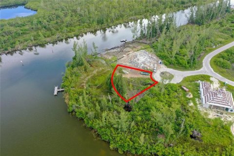 Casa en venta en Port Charlotte, Florida, 3 dormitorios, 203.73 m2 № 2111107 - foto 21