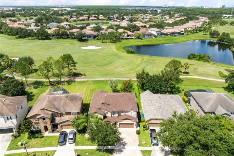 House in Orlando, Florida 5 bedrooms, 331.29 sq.m. № 2230469