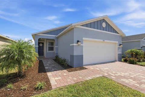 House in HERON BAY in Palmetto, Florida 3 bedrooms, 151.15 sq.m. № 2219732 - photo 23