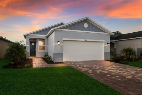 House in HERON BAY in Palmetto, Florida 3 bedrooms, 151.15 sq.m. № 2219732 - photo 4