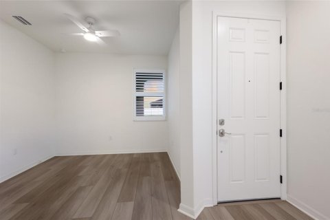 House in HERON BAY in Palmetto, Florida 3 bedrooms, 151.15 sq.m. № 2219732 - photo 6
