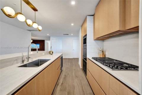 Снять в аренду кондоминиум в Помпано-Бич, Флорида 3 спальни, 232.26м2, № 2005407 - фото 13