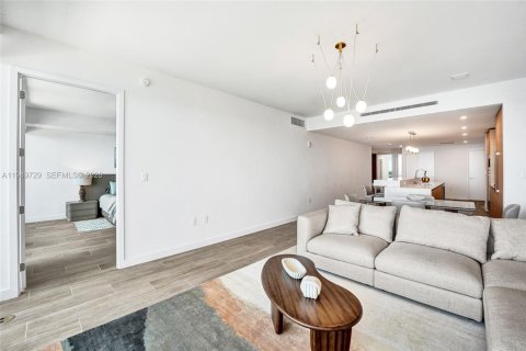 Снять в аренду кондоминиум в Помпано-Бич, Флорида 3 спальни, 232.26м2, № 2005407 - фото 21