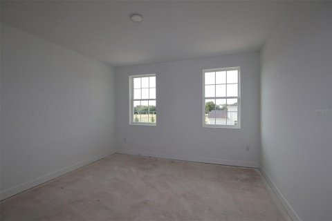 House in Apopka, Florida 4 bedrooms, 394.93 sq.m. № 2092708 - photo 6
