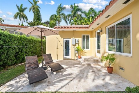 Villa ou maison à vendre à Hollywood, Floride: 3 chambres, 163.04 m2 № 1964225 - photo 18