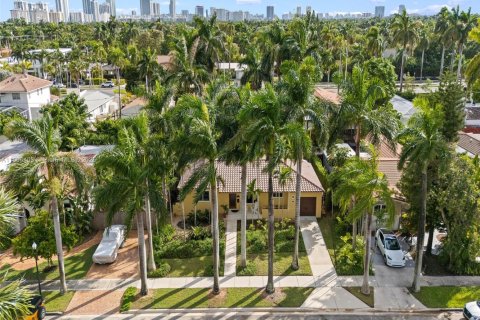 Villa ou maison à vendre à Hollywood, Floride: 3 chambres, 163.04 m2 № 1964225 - photo 21