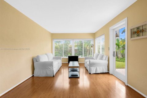 Villa ou maison à vendre à Hollywood, Floride: 3 chambres, 163.04 m2 № 1964225 - photo 7