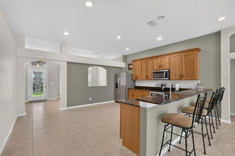 Casa en venta en Brandon, Florida, 4 dormitorios, 194.63 m2 № 2384245 - foto 5