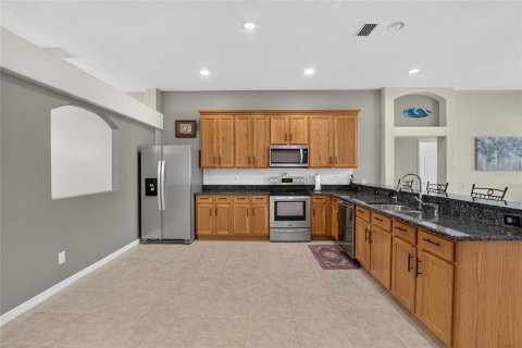 Casa en venta en Brandon, Florida, 4 dormitorios, 194.63 m2 № 2384245 - foto 7