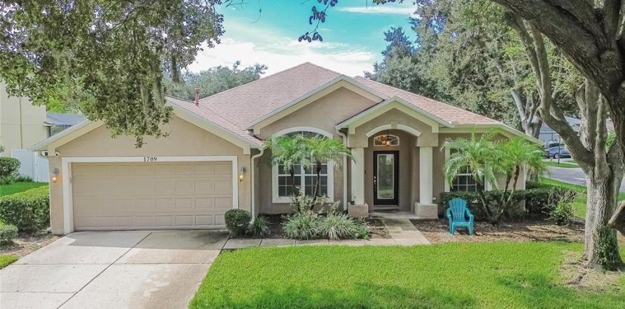 Casa en Brandon, Florida 4 dormitorios, 194.63 m2 № 2384245