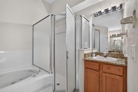 Casa en venta en Brandon, Florida, 4 dormitorios, 194.63 m2 № 2384245 - foto 19