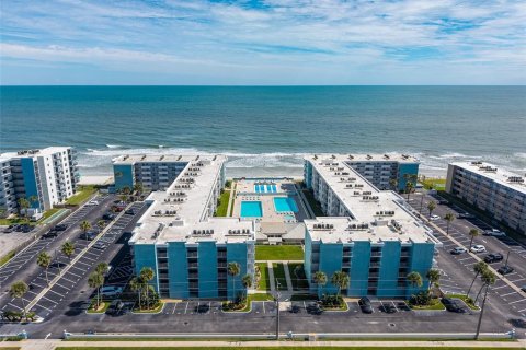 Condominio en New Smyrna Beach, Florida, 1 dormitorio  № 2396729