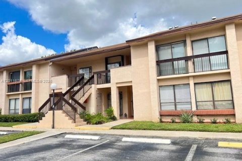 Condo in Deerfield Beach, Florida, 2 bedrooms № 2187829