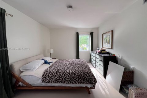 Condo in Miami Beach, Florida, 1 bedroom № 1970139 - photo 7