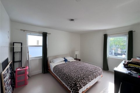 Condo in Miami Beach, Florida, 1 bedroom № 1970139 - photo 6