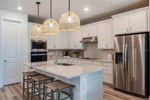 Casa en venta en Zephyrhills, Florida, 4 dormitorios, 232.53 m2 № 2266882 - foto 3