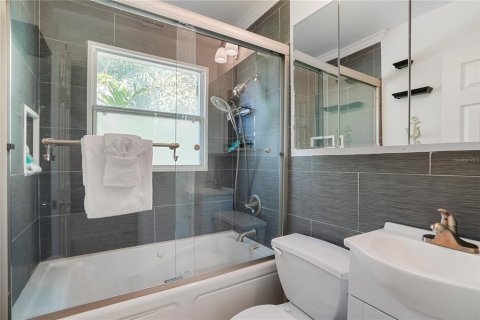 Casa en venta en Saint Petersburg, Florida, 3 dormitorios, 124.95 m2 № 1536511 - foto 27
