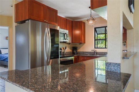Casa en venta en Saint Petersburg, Florida, 3 dormitorios, 124.95 m2 № 1536511 - foto 7
