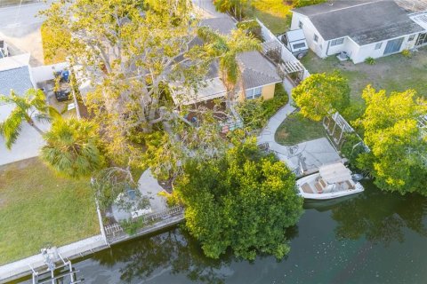 Casa en venta en Saint Petersburg, Florida, 3 dormitorios, 124.95 m2 № 1536511 - foto 3