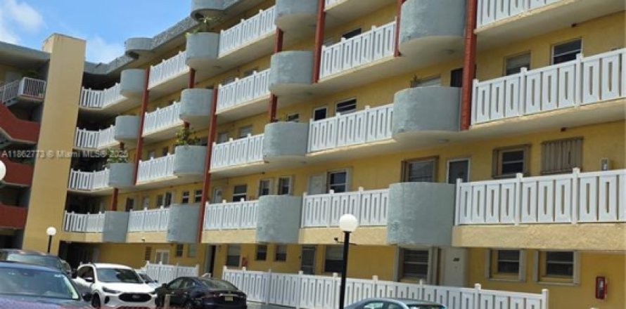 Condo à Miami Beach, Floride, 1 chambre  № 1964845