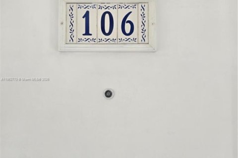 Copropriété à louer à Miami Beach, Floride: 1 chambre, 76.64 m2 № 1964845 - photo 3