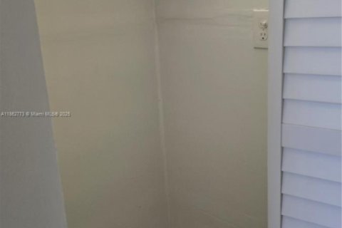 Copropriété à louer à Miami Beach, Floride: 1 chambre, 76.64 m2 № 1964845 - photo 14