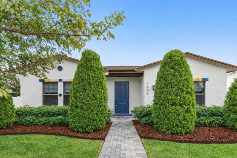 House in West Palm Beach, Florida 3 bedrooms, 156.73 sq.m. № 2245953 - photo 4
