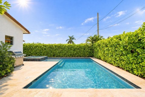 House in West Palm Beach, Florida 3 bedrooms, 156.73 sq.m. № 2245953 - photo 28