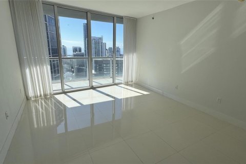 Купить кондоминиум в Майами, Флорида 3 комнаты, 94.02м2, № 2147097 - фото 9