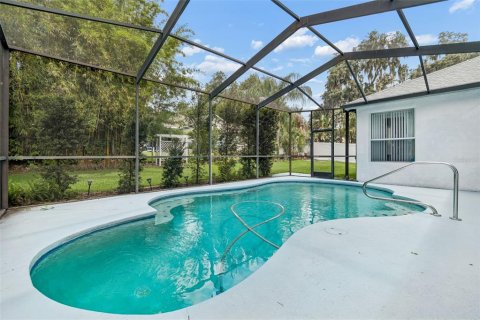 House in Valrico, Florida 4 bedrooms, 246.19 sq.m. № 2126970 - photo 2