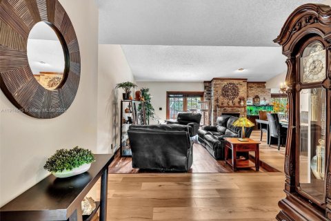 Casa en venta en Lauderhill, Florida, 4 dormitorios, 195 m2 № 1970145 - foto 7