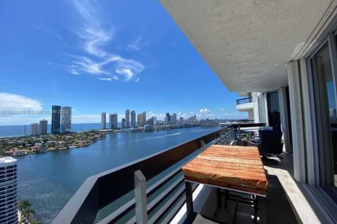 Copropriété à vendre à Aventura, Floride: 2 chambres, 126.81 m2 № 1891773 - photo 9
