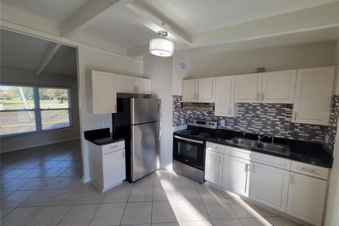 House in Tampa, Florida 2 bedrooms, 73.58 sq.m. № 2228141 - photo 6