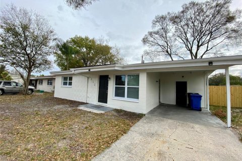 House in Tampa, Florida 2 bedrooms, 73.58 sq.m. № 2228141 - photo 15
