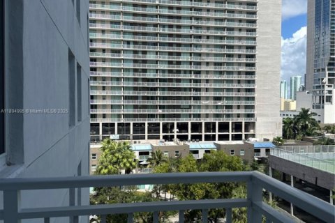 Снять в аренду кондоминиум в Майами, Флорида 2 спальни, № 1947482 - фото 2