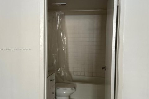 Снять в аренду кондоминиум в Майами, Флорида 2 спальни, № 1947482 - фото 14