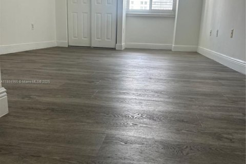 Снять в аренду кондоминиум в Майами, Флорида 2 спальни, № 1947482 - фото 8