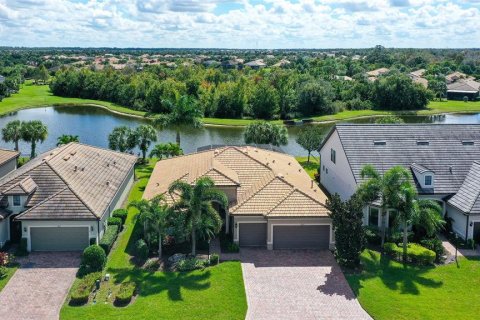 Villa ou maison à Bradenton, Floride 3 chambres, 231.14 m2 № 2423913