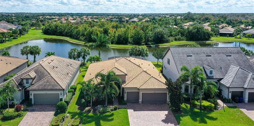 Villa ou maison à Bradenton, Floride 3 chambres, 231.14 m2 № 2423913