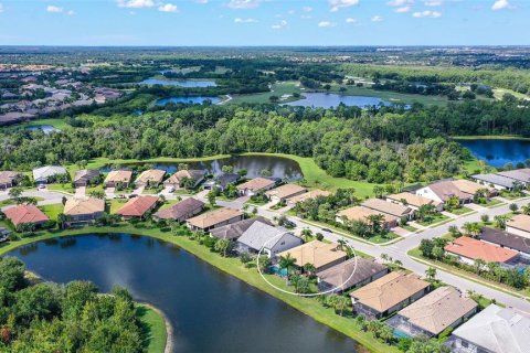 Villa ou maison à vendre à Bradenton, Floride: 3 chambres, 231.14 m2 № 2423913 - photo 8