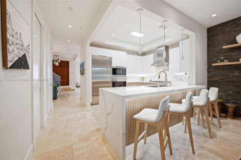 Adosado en venta en Miami, Florida, 3 dormitorios, 248.79 m2 № 1820020 - foto 7