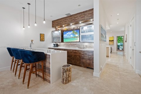 Adosado en venta en Miami, Florida, 3 dormitorios, 248.79 m2 № 1820020 - foto 2