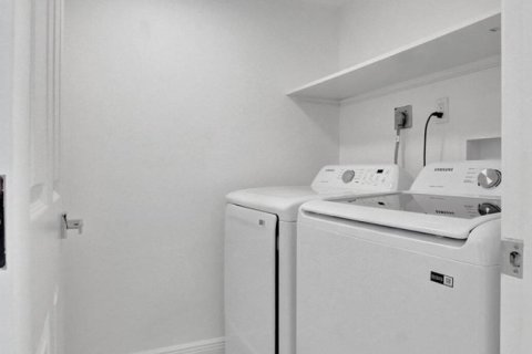 Condo in Delray Beach, Florida, 2 bedrooms № 2153774 - photo 12