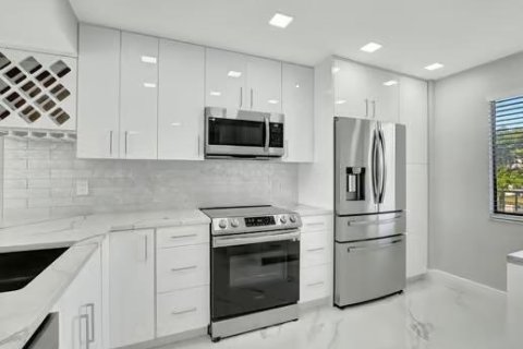Condo in Delray Beach, Florida, 2 bedrooms № 2153774