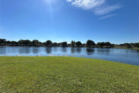 Condo in Hollywood, Florida, 2 bedrooms  № 2013065