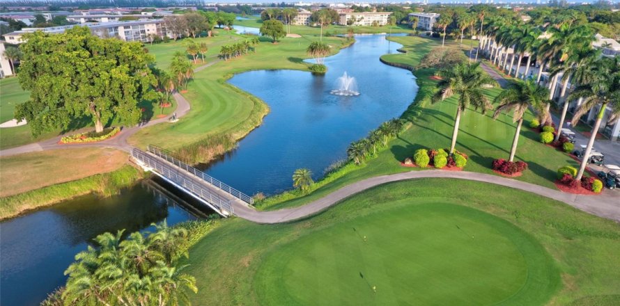 Condo in Coconut Creek, Florida, 2 bedrooms  № 1092750