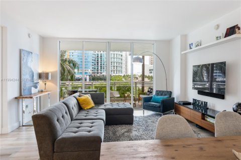 Copropriété à louer à Miami, Floride: 2 chambres, 139.82 m2 № 2056390 - photo 9
