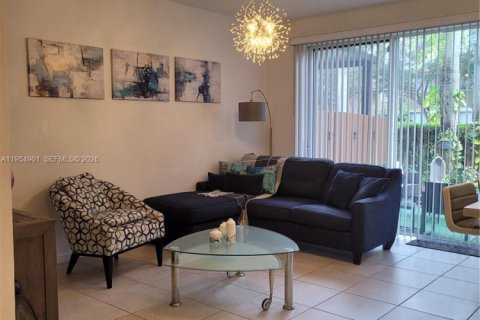 Touwnhouse à louer à Homestead, Floride: 4 chambres, 127.65 m2 № 2153367 - photo 11