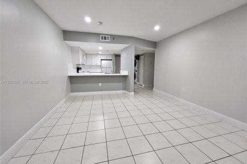 Copropriété à vendre à Hialeah, Floride: 2 chambres, 97.55 m2 № 1955588 - photo 11