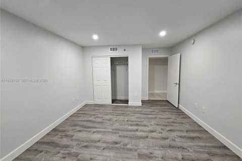 Copropriété à vendre à Hialeah, Floride: 2 chambres, 97.55 m2 № 1955588 - photo 17